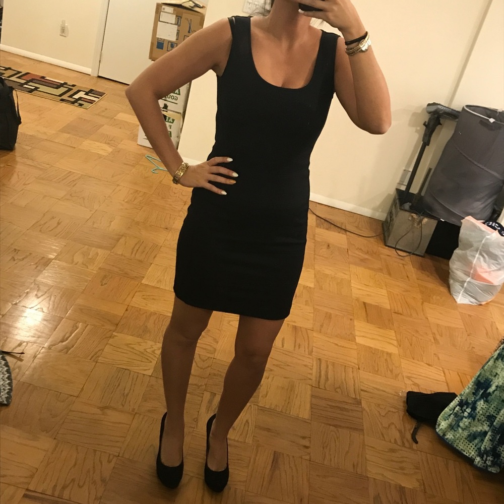 💙2/$26 Cluny: LBD with mesh at sleeve